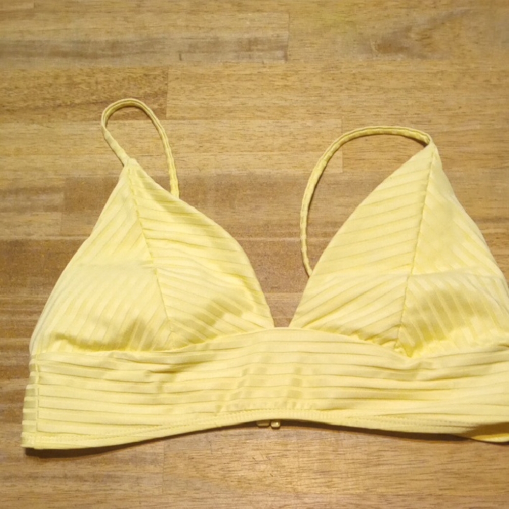 No Boundaries Vibrant Yellow Bikini Top